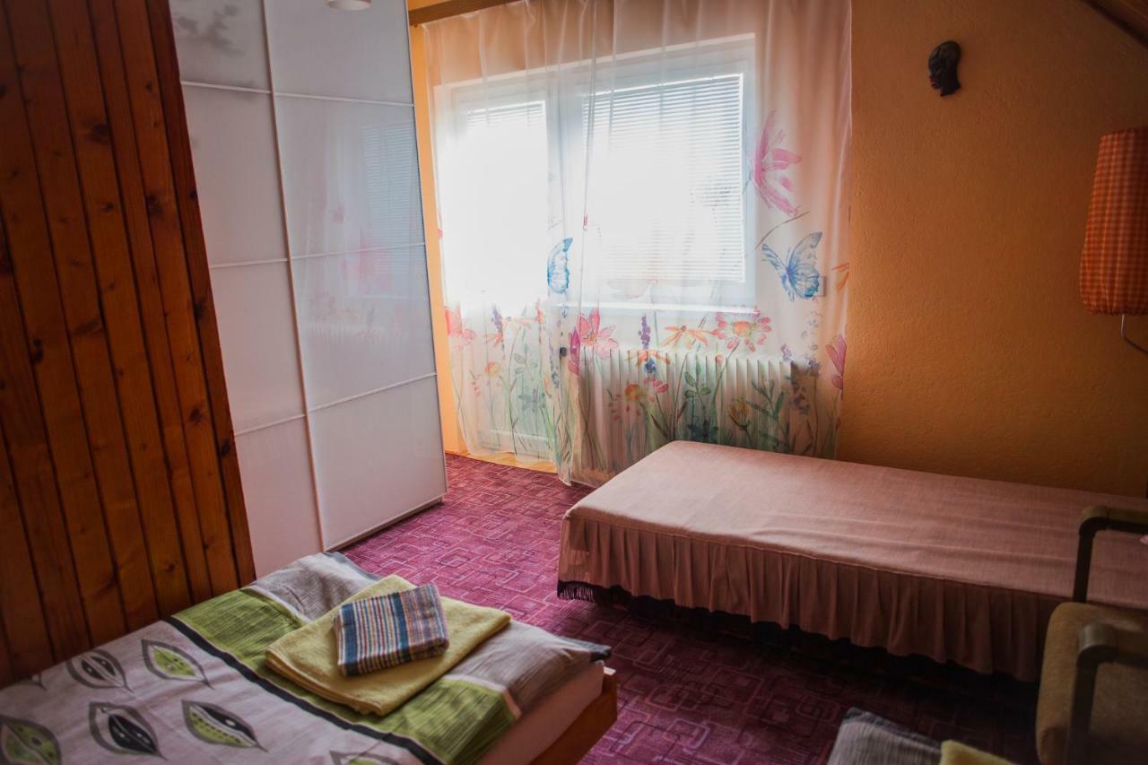 Apartman Strba Apartment Exterior photo