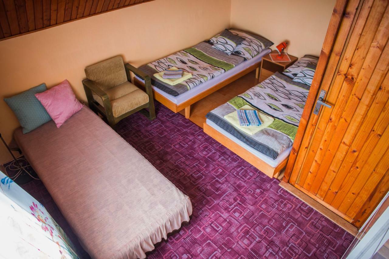 Apartman Strba Apartment Exterior photo